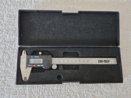 Cen tech digital - 6",